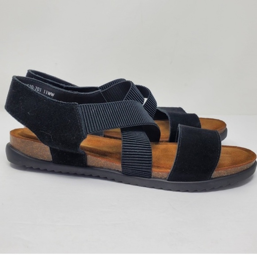 David Tate criss cross elastic strap black suede sandals.